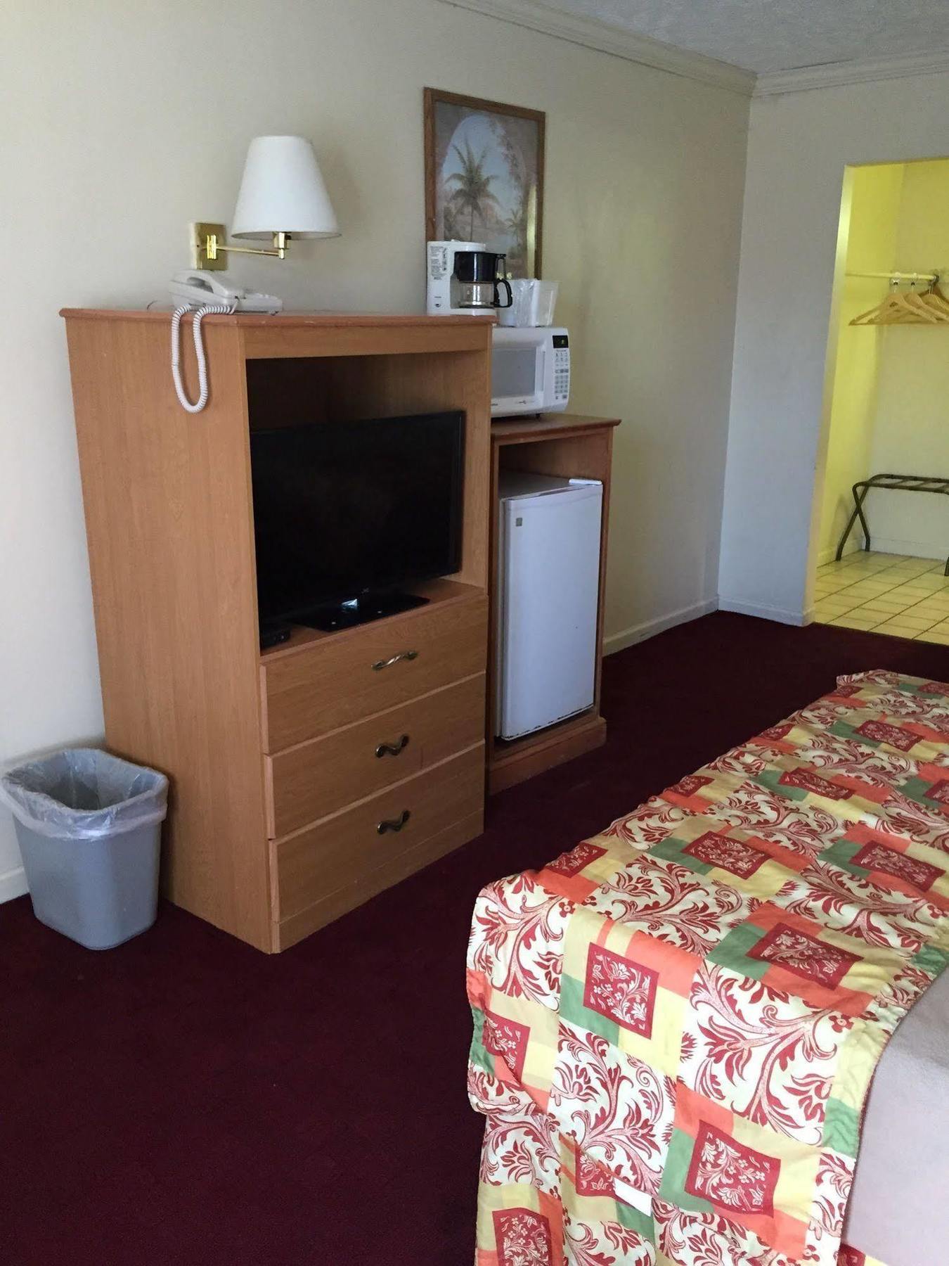 Wildwood Inn Florence Bagian luar foto