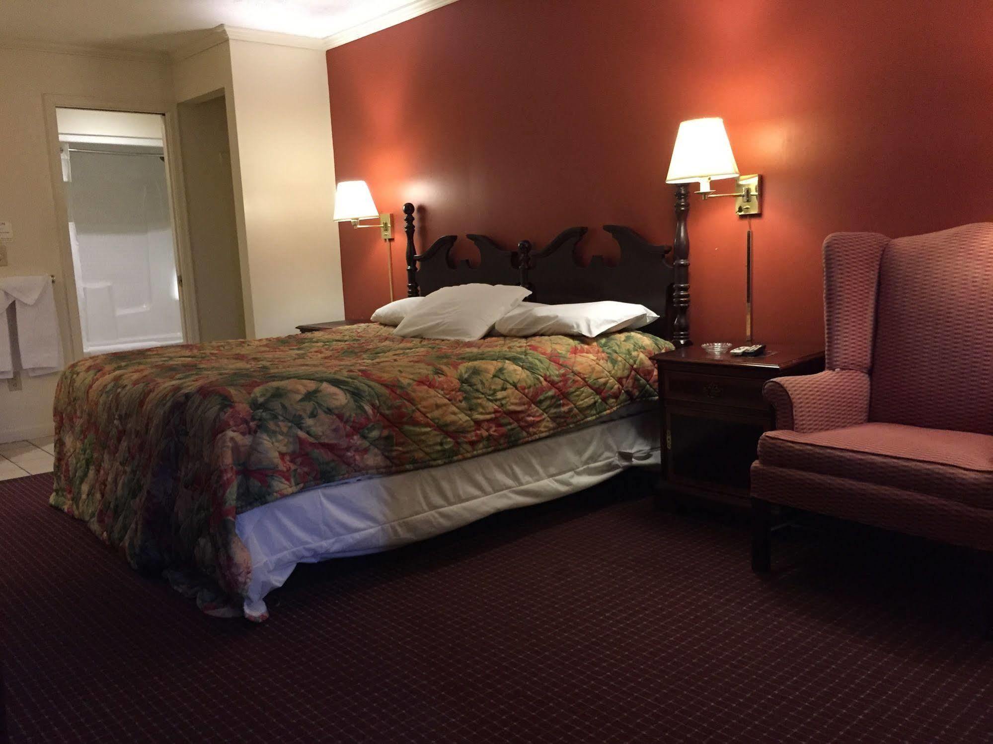 Wildwood Inn Florence Bagian luar foto